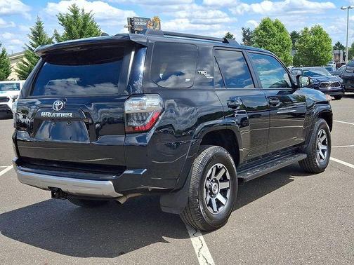 Midnight Black Metallic 2021 Toyota 4Runner TRD Off Road Premium