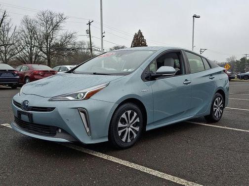 2019 Toyota Prius XLE