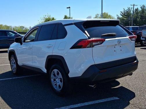 Ice Cap 2023 Toyota RAV4 LE