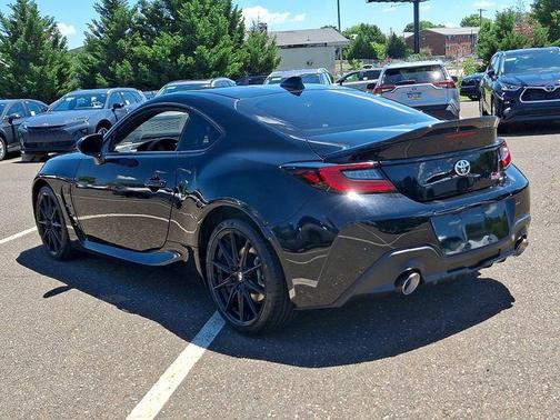 Raven Black 2023 Toyota GR86 Premium