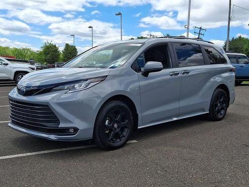 Cement 2025 Toyota Sienna Woodland Edition