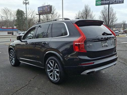 2019 Volvo XC90 T6 Momentum