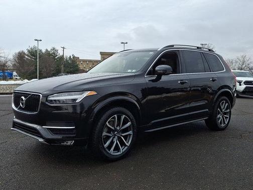 2019 Volvo XC90 T6 Momentum