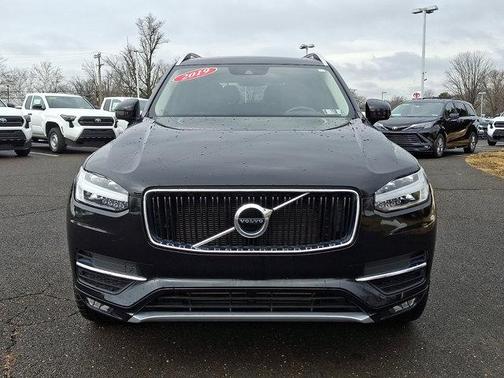 2019 Volvo XC90 T6 Momentum