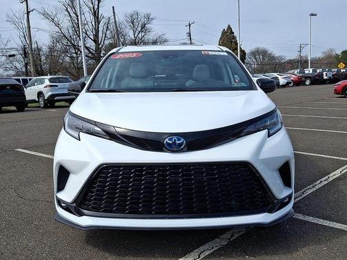 2025 Toyota Sienna XSE 7 Passenger