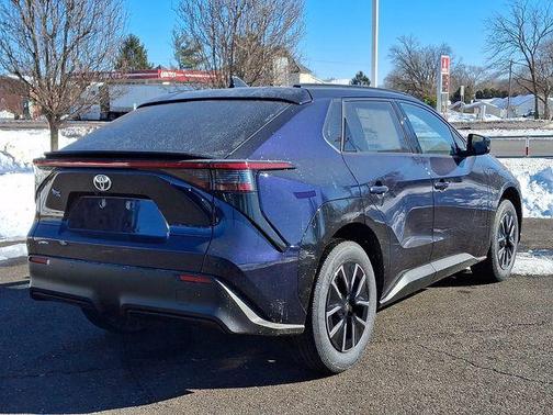 2026 Toyota bZ XLE Plus FWD