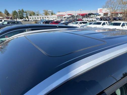 Gray 2025 Toyota Highlander XLE