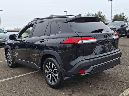 2024 Toyota Corolla Cross Hybrid SE