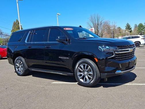 2023 Chevrolet Suburban LT