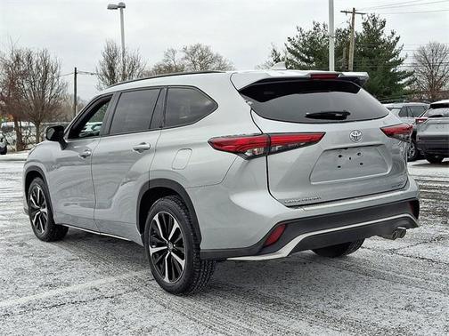 2022 Toyota Highlander XSE
