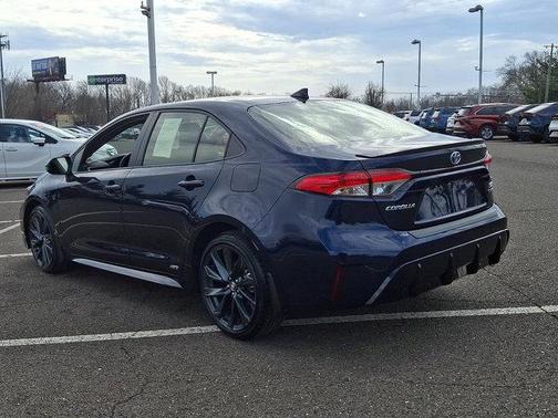 2025 Toyota Corolla Hybrid SE