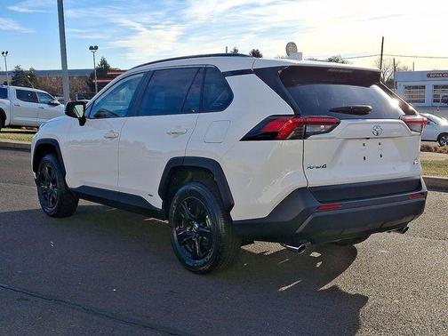 2025 Toyota RAV4 Hybrid LE