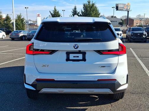 2025 BMW X1 xDrive28i