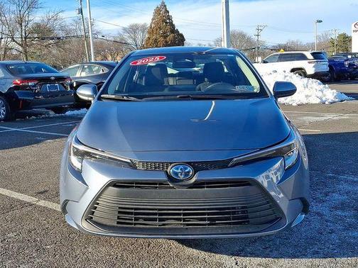 2025 Toyota Corolla Hybrid LE