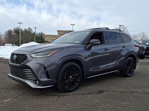 2023 Toyota Highlander XSE