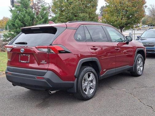 2024 Toyota RAV4 Hybrid LE