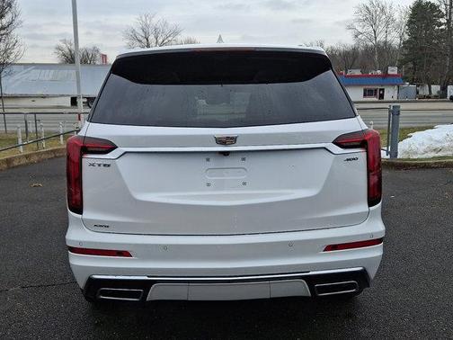 2025 Cadillac XT6 Premium Luxury AWD