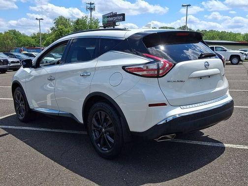 White 2018 Nissan Murano SV