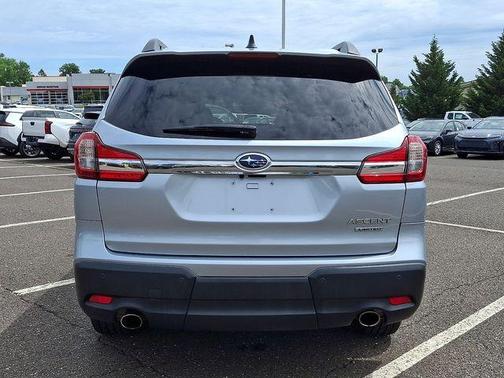 Ice Silver Metallic 2019 Subaru Ascent Limited 7-Passenger