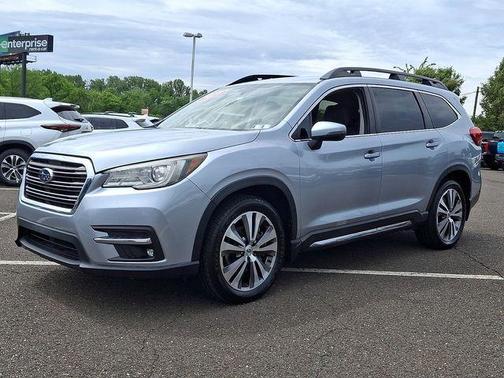 Ice Silver Metallic 2019 Subaru Ascent Limited 7-Passenger