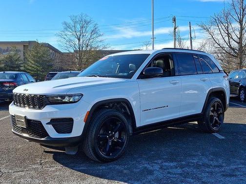 2023 Jeep Grand Cherokee Altitude