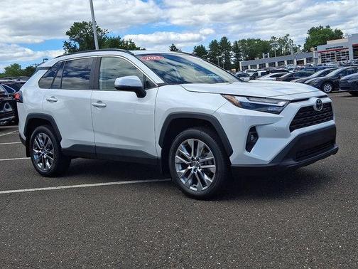 Wind Chill Pearl 2023 Toyota RAV4 XLE Premium