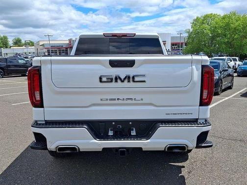 White Frost Tri-Coat 2024 GMC Sierra 1500 Denali Ultimate