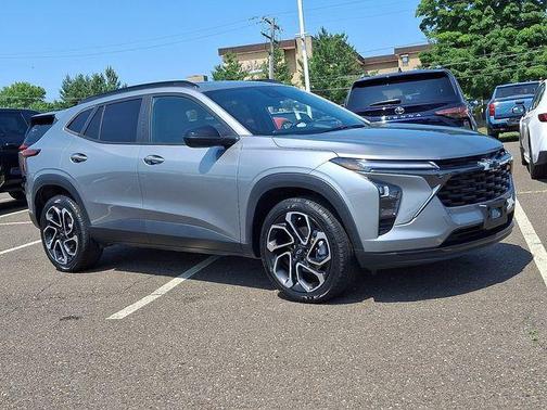 Sterling Gray Metallic 2024 Chevrolet Trax 2RS