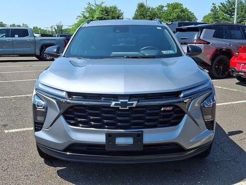 Sterling Gray Metallic 2024 Chevrolet Trax 2RS