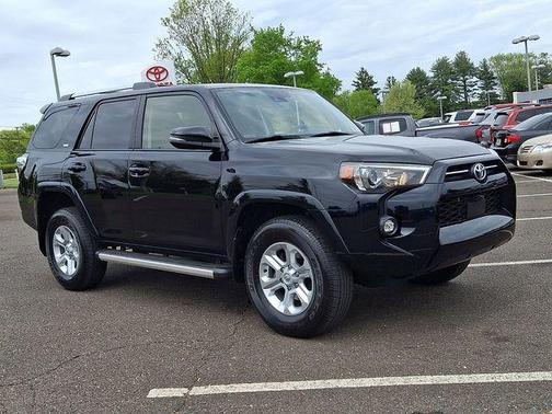 Midnight Black Metallic 2024 Toyota 4Runner SR5 Premium