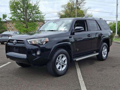 Midnight Black Metallic 2024 Toyota 4Runner SR5 Premium