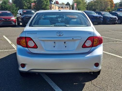 Classic Silver Metallic 2010 Toyota Corolla LE