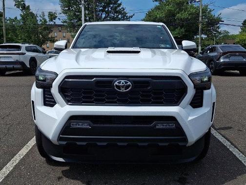 Ice 2026 Toyota Tacoma TRD Sport