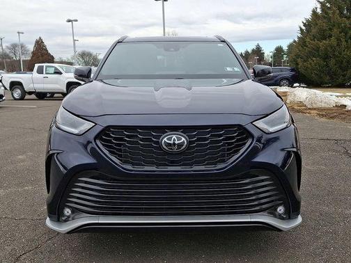 2025 Toyota Highlander XSE