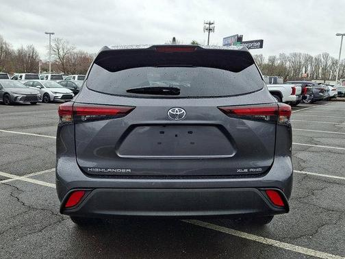 2025 Toyota Highlander XLE