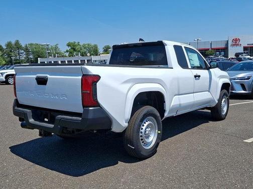 Ice 2026 Toyota Tacoma SR