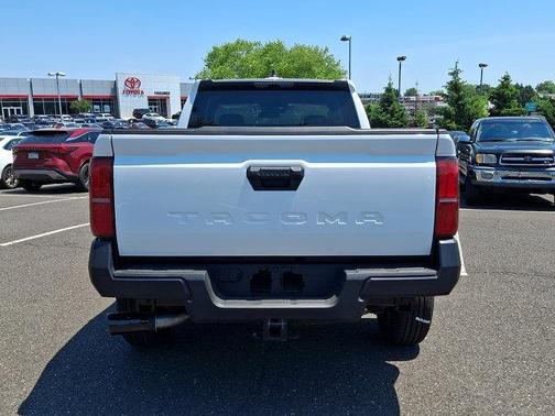 Ice 2026 Toyota Tacoma SR