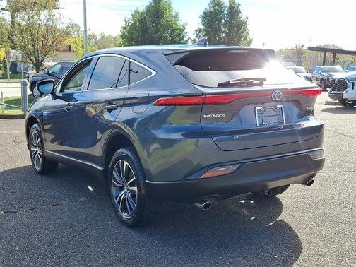 2022 Toyota Venza LE