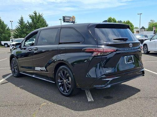 Midnight Black Metallic 2025 Toyota Sienna XSE 7 Passenger