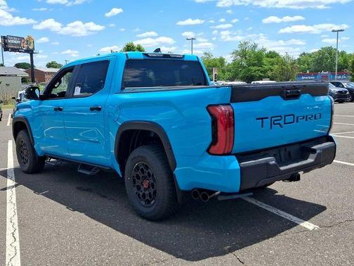 Wave 2026 Toyota Tundra Hybrid TRD Pro