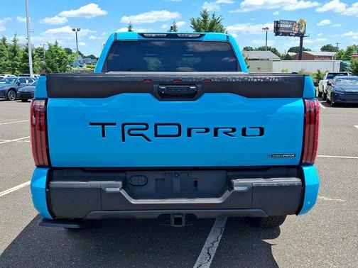 Wave 2026 Toyota Tundra Hybrid TRD Pro