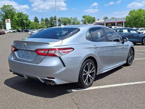 Celestial Silver Metallic 2020 Toyota Camry SE