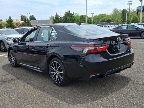 Midnight Black Metallic 2024 Toyota Camry SE