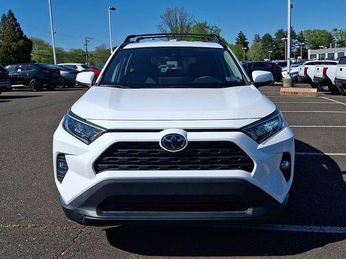 Super White 2020 Toyota RAV4 XLE