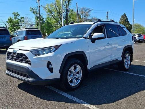 Super White 2020 Toyota RAV4 XLE