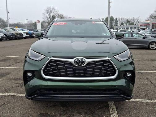 2025 Toyota Highlander XLE