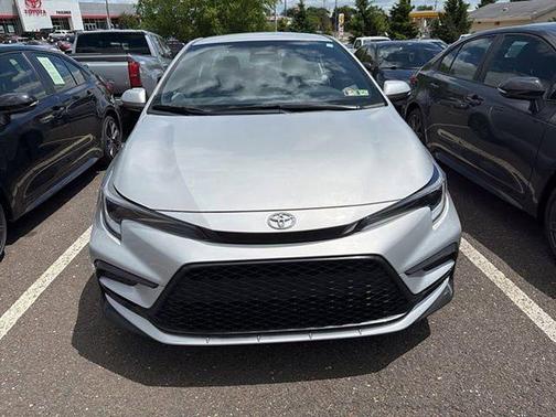 Classic Silver Metallic 2025 Toyota Corolla SE