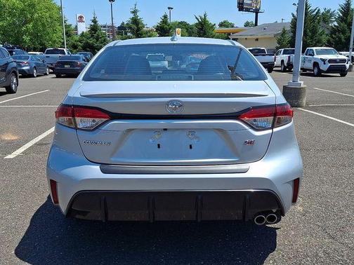 Classic Silver Metallic 2025 Toyota Corolla SE