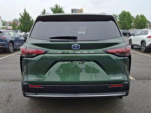Cypress 2025 Toyota Sienna Platinum 7 Passenger