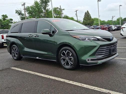 Cypress 2025 Toyota Sienna Platinum 7 Passenger